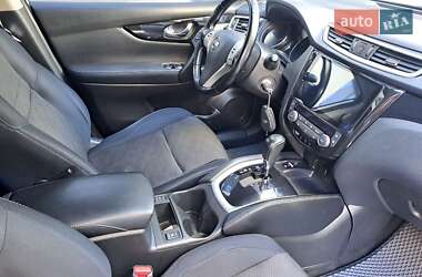 Внедорожник / Кроссовер Nissan Qashqai 2014 в 