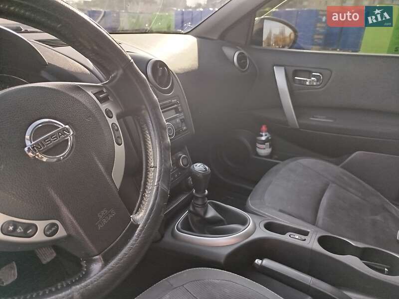 Внедорожник / Кроссовер Nissan Qashqai 2010 в Каменец-Подольском