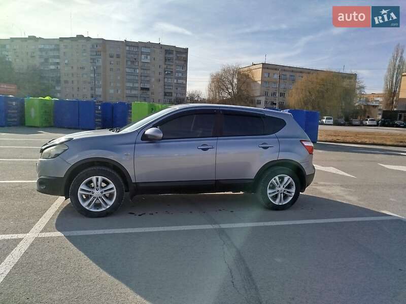 Внедорожник / Кроссовер Nissan Qashqai 2010 в Каменец-Подольском