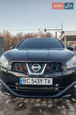 Позашляховик / Кросовер Nissan Qashqai 2011 в Львові