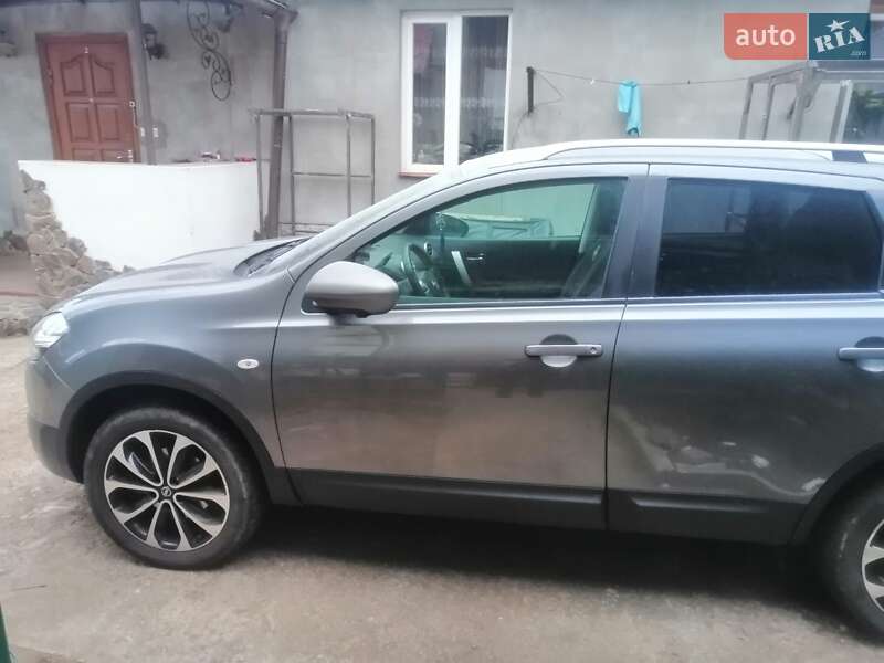 Внедорожник / Кроссовер Nissan Qashqai 2012 в Ровно