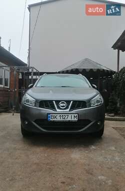 Позашляховик / Кросовер Nissan Qashqai 2012 в Рівному