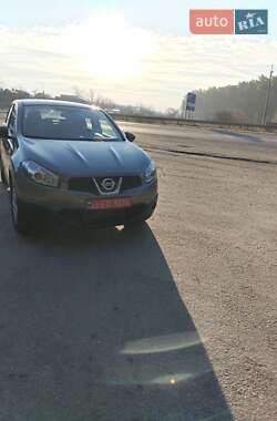 Позашляховик / Кросовер Nissan Qashqai 2012 в Бродах