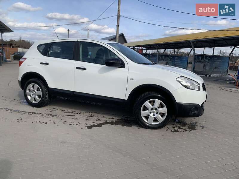 Позашляховик / Кросовер Nissan Qashqai 2011 в Шепетівці
