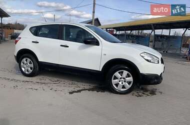 Позашляховик / Кросовер Nissan Qashqai 2011 в 