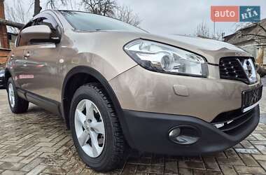 Позашляховик / Кросовер Nissan Qashqai 2013 в Сумах