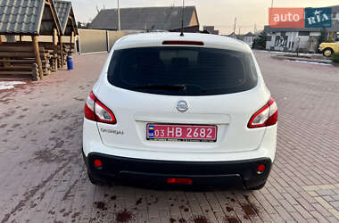 Внедорожник / Кроссовер Nissan Qashqai 2012 в Сарнах