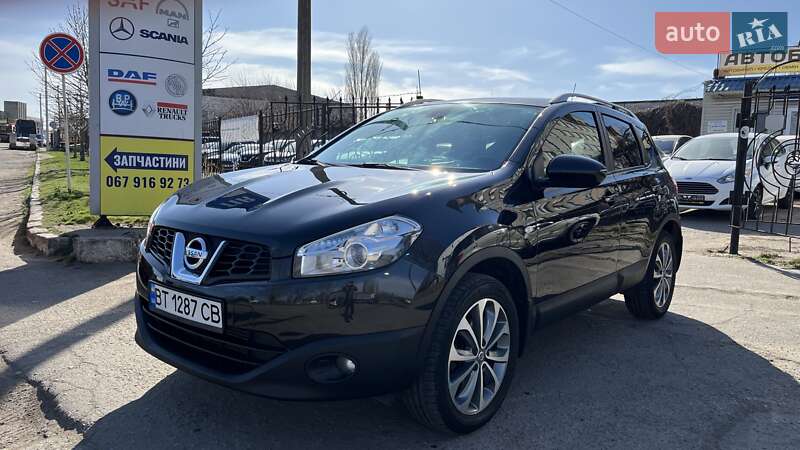 Позашляховик / Кросовер Nissan Qashqai 2010 в Миколаєві