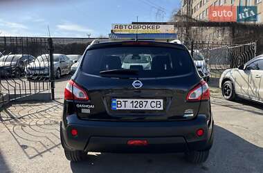 Позашляховик / Кросовер Nissan Qashqai 2010 в Миколаєві