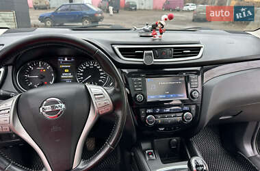 Внедорожник / Кроссовер Nissan Qashqai 2015 в 