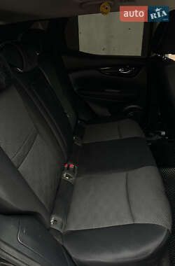 Внедорожник / Кроссовер Nissan Qashqai 2015 в 