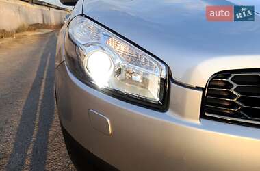 Позашляховик / Кросовер Nissan Qashqai 2013 в 