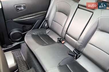 Позашляховик / Кросовер Nissan Qashqai 2013 в 