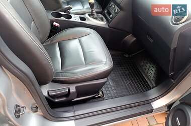 Позашляховик / Кросовер Nissan Qashqai 2013 в 