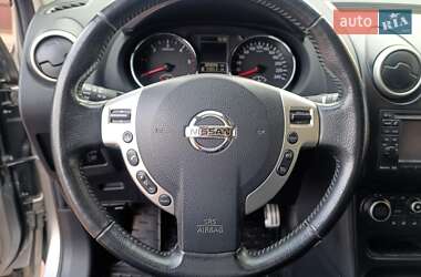 Позашляховик / Кросовер Nissan Qashqai 2013 в 