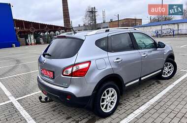 Позашляховик / Кросовер Nissan Qashqai 2011 в Нововолинську