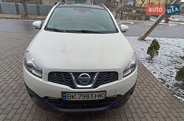 Позашляховик / Кросовер Nissan Qashqai 2011 в Радивиліві