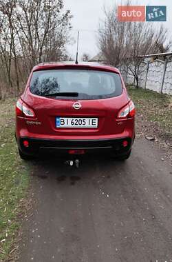 Позашляховик / Кросовер Nissan Qashqai 2011 в Кременчуці