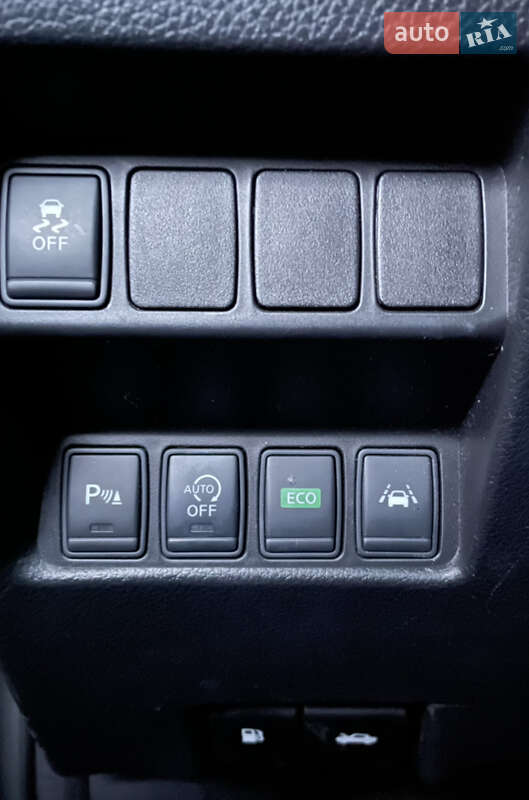 Внедорожник / Кроссовер Nissan Qashqai 2015 в Шумске фото 11 Внедорожник / Кроссовер Nissan Qashqai 2015 в Шумске