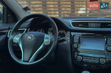 Внедорожник / Кроссовер Nissan Qashqai 2014 в 