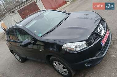 Внедорожник / Кроссовер Nissan Qashqai 2012 в Чернигове