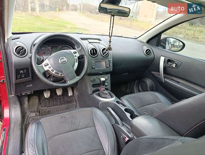 Внедорожник / Кроссовер Nissan Qashqai 2012 в Новомосковске