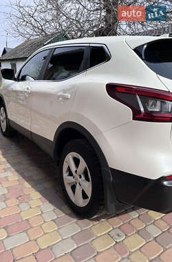 Внедорожник / Кроссовер Nissan Qashqai 2018 в 
