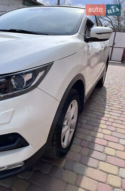 Внедорожник / Кроссовер Nissan Qashqai 2018 в 