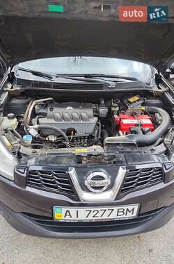 Внедорожник / Кроссовер Nissan Qashqai 2010 в 