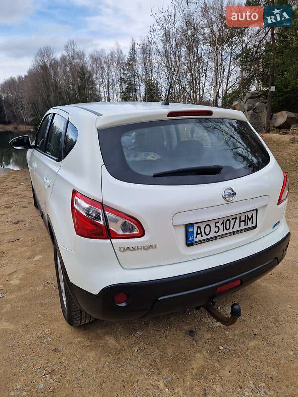 Внедорожник / Кроссовер Nissan Qashqai 2012 в Иршаве