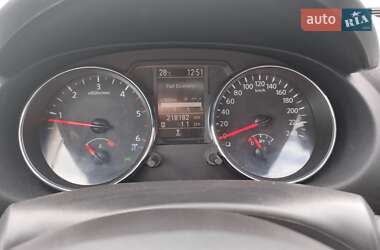 Внедорожник / Кроссовер Nissan Qashqai 2013 в 