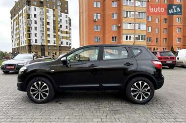 Внедорожник / Кроссовер Nissan Qashqai 2013 в 