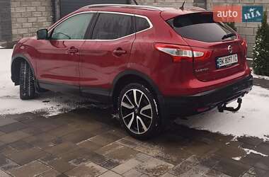 Позашляховик / Кросовер Nissan Qashqai 2015 в 
