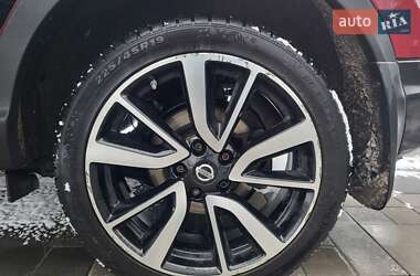 Позашляховик / Кросовер Nissan Qashqai 2015 в 