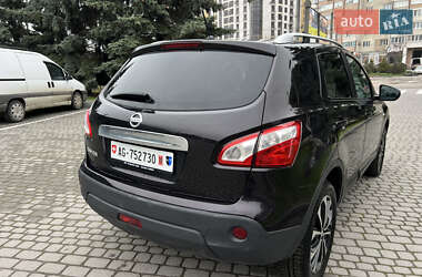 Позашляховик / Кросовер Nissan Qashqai 2011 в 
