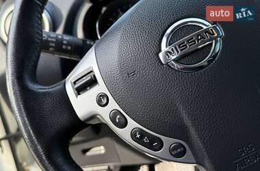Внедорожник / Кроссовер Nissan Qashqai 2012 в 
