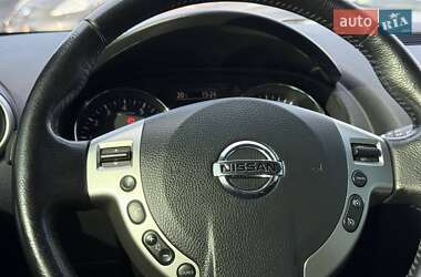 Внедорожник / Кроссовер Nissan Qashqai 2012 в 