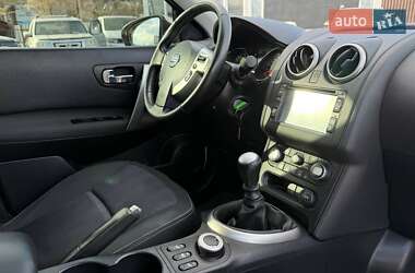Внедорожник / Кроссовер Nissan Qashqai 2012 в 