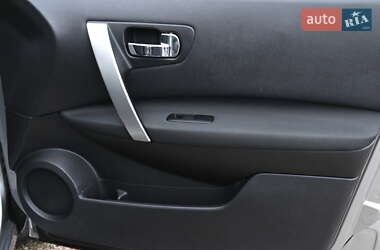 Внедорожник / Кроссовер Nissan Qashqai 2012 в 