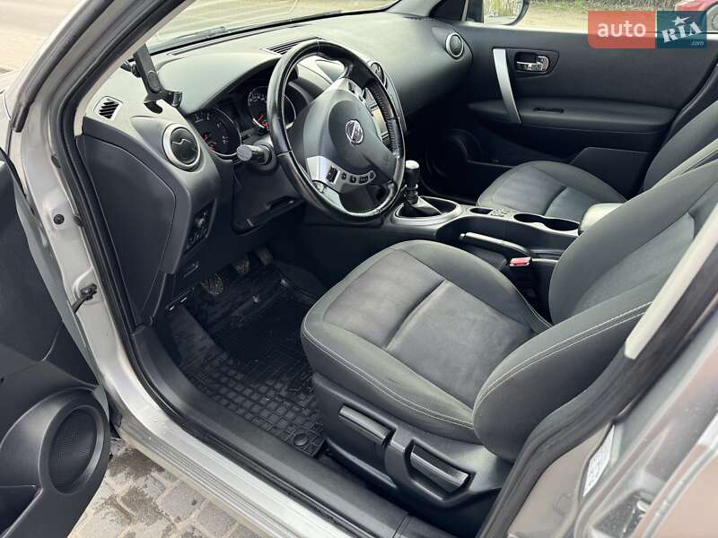 Позашляховик / Кросовер Nissan Qashqai 2012 в Львові