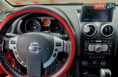Внедорожник / Кроссовер Nissan Qashqai 2007 в 