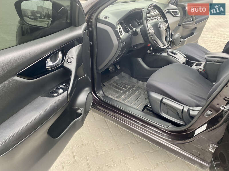 Позашляховик / Кросовер Nissan Qashqai 2015 в Хмельницькому