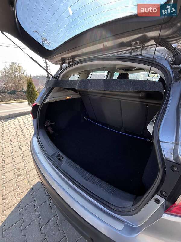 Внедорожник / Кроссовер Nissan Qashqai 2010 в Черновцах