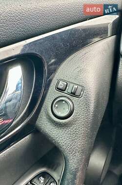 Внедорожник / Кроссовер Nissan Qashqai 2014 в 