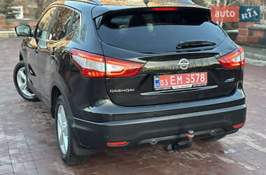 Позашляховик / Кросовер Nissan Qashqai 2014 в 
