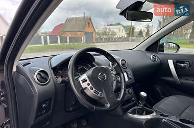 Внедорожник / Кроссовер Nissan Qashqai 2012 в 