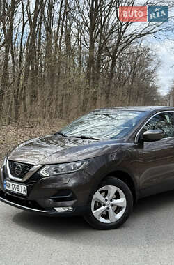 Позашляховик / Кросовер Nissan Qashqai 2017 в 