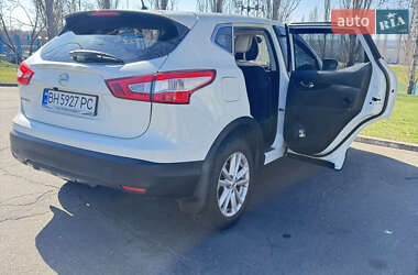 Позашляховик / Кросовер Nissan Qashqai 2016 в 