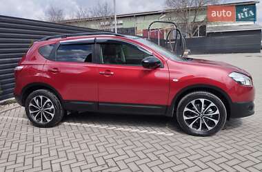 Внедорожник / Кроссовер Nissan Qashqai 2013 в 