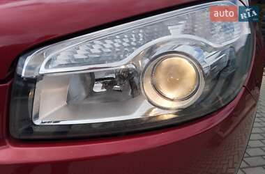 Внедорожник / Кроссовер Nissan Qashqai 2013 в 